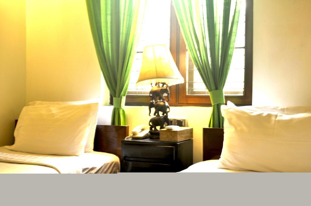 Classique Inn Yangon Ngoại thất bức ảnh
