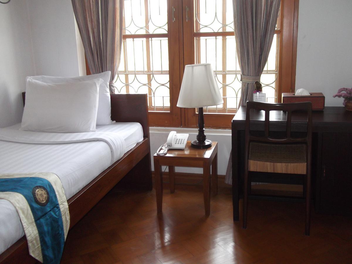 Classique Inn Yangon Ngoại thất bức ảnh