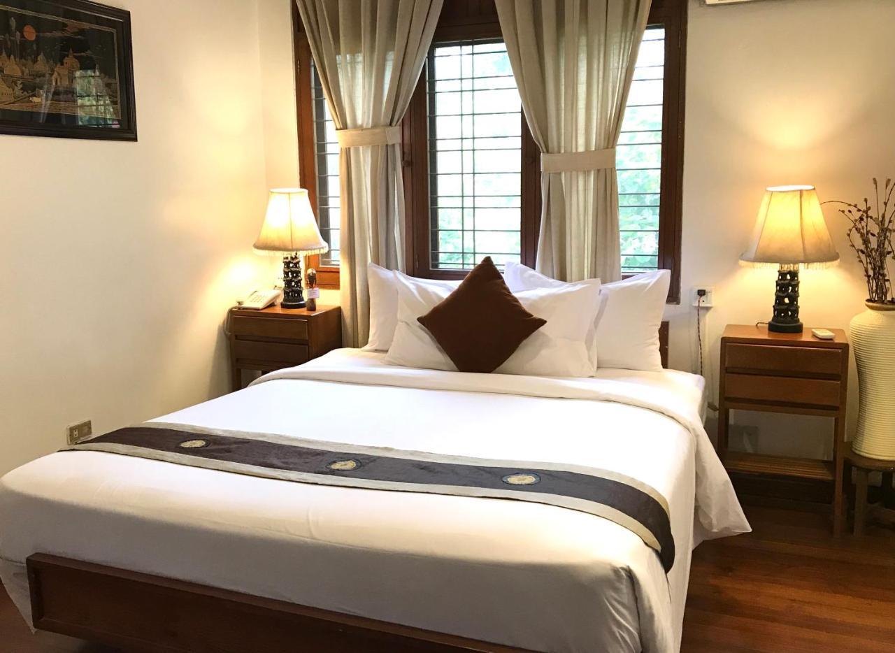 Classique Inn Yangon Ngoại thất bức ảnh